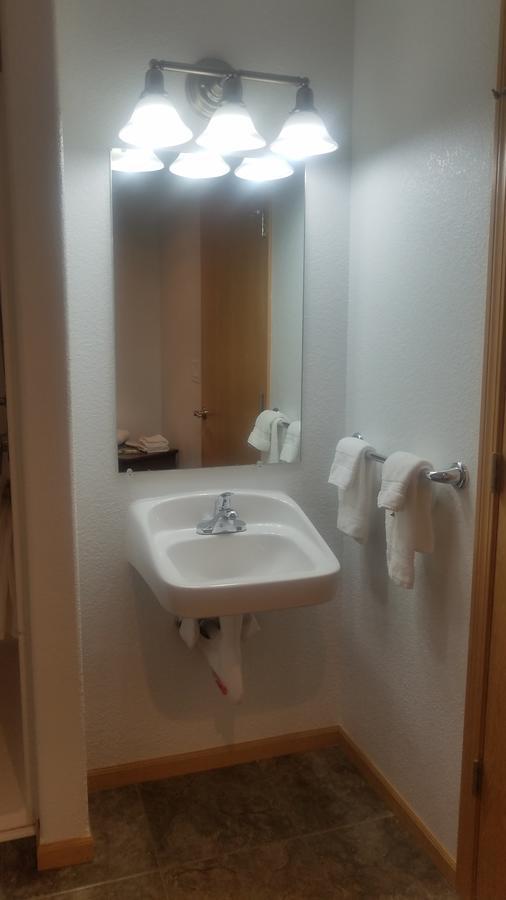 Howard'S Motel Glendo Zewnętrze zdjęcie
